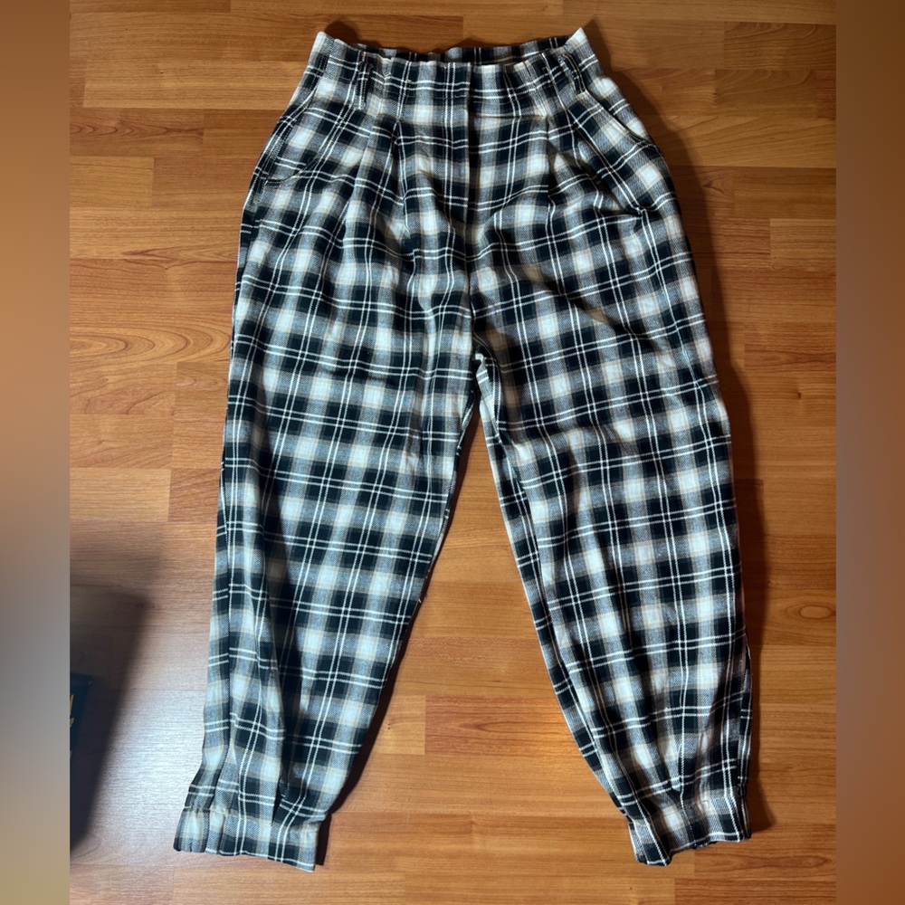 Zara Black and Tan Plaid Joggers